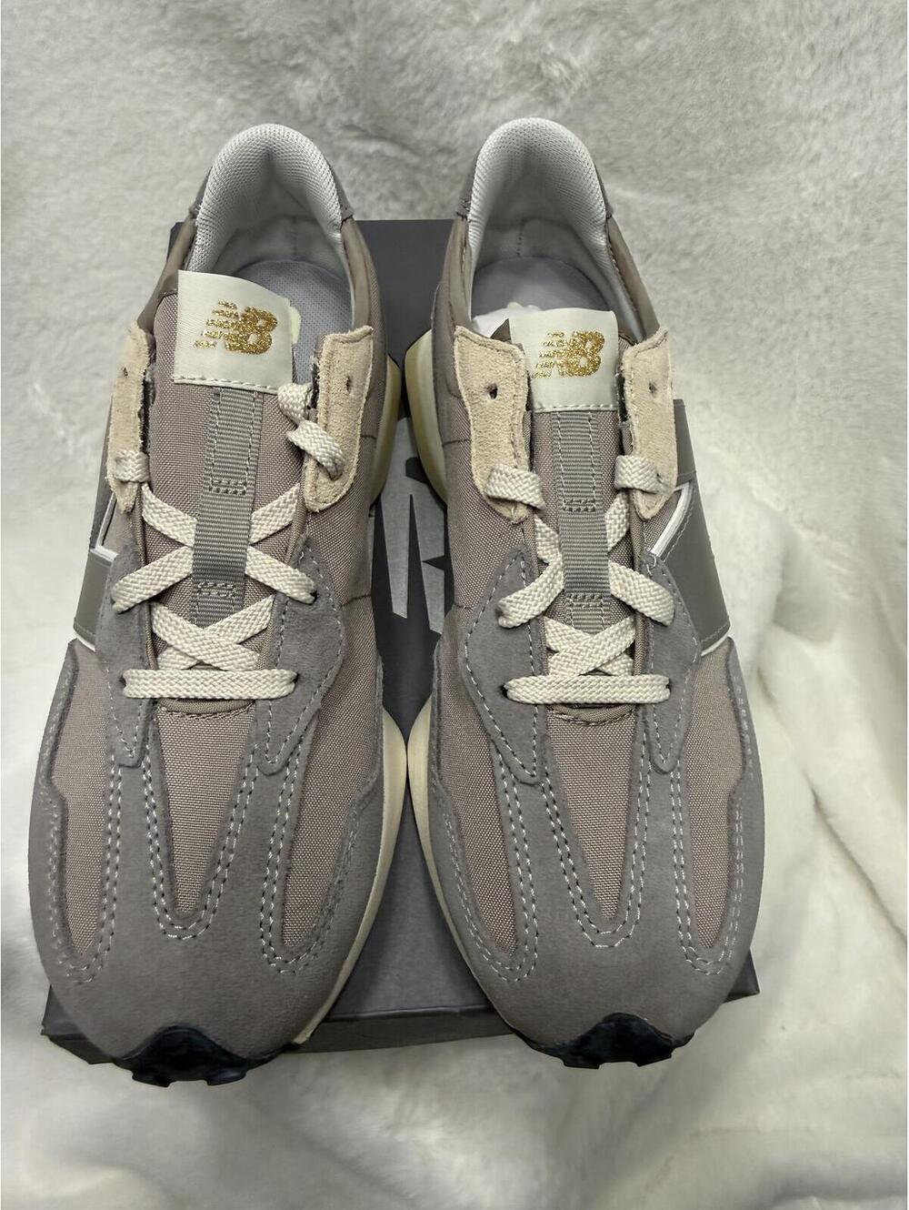 NEW BALANCE 327 SNEAKERS YOUTH SIZE 6.5 OR WOMEN'S SIZE 8